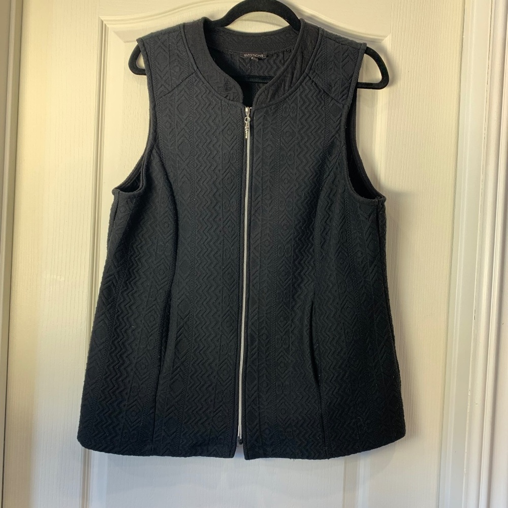 Emotions Black Sleeveless Vest L Geometric Texture Zip Pocket Layering‎ Cozywear